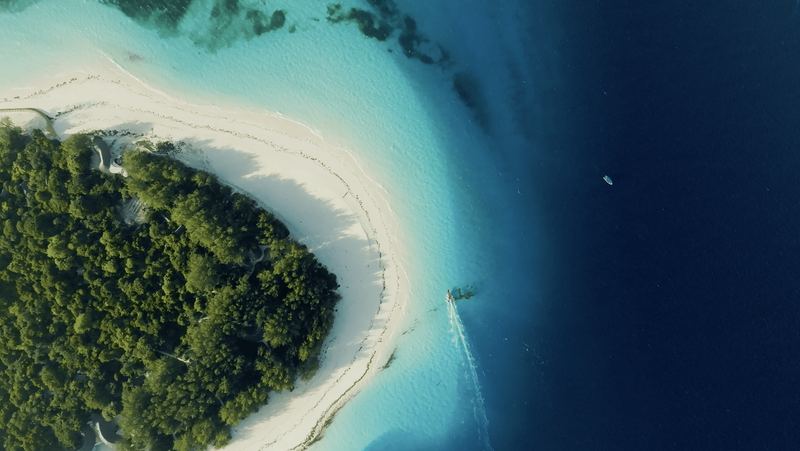 &Beyond Mnemba Island